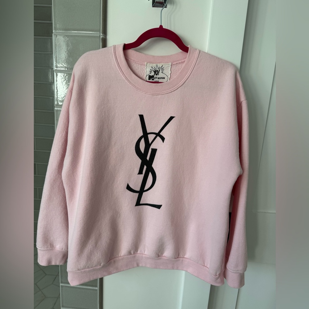 Yo! Mama’s Bootleg Logo Sweatshirt